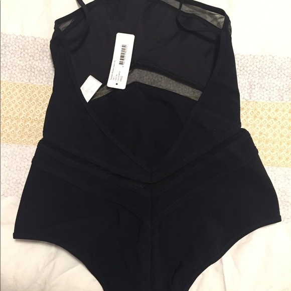 Zimmermann Chevron bathing suit, black, US 2-6 - Picture 4 of 7